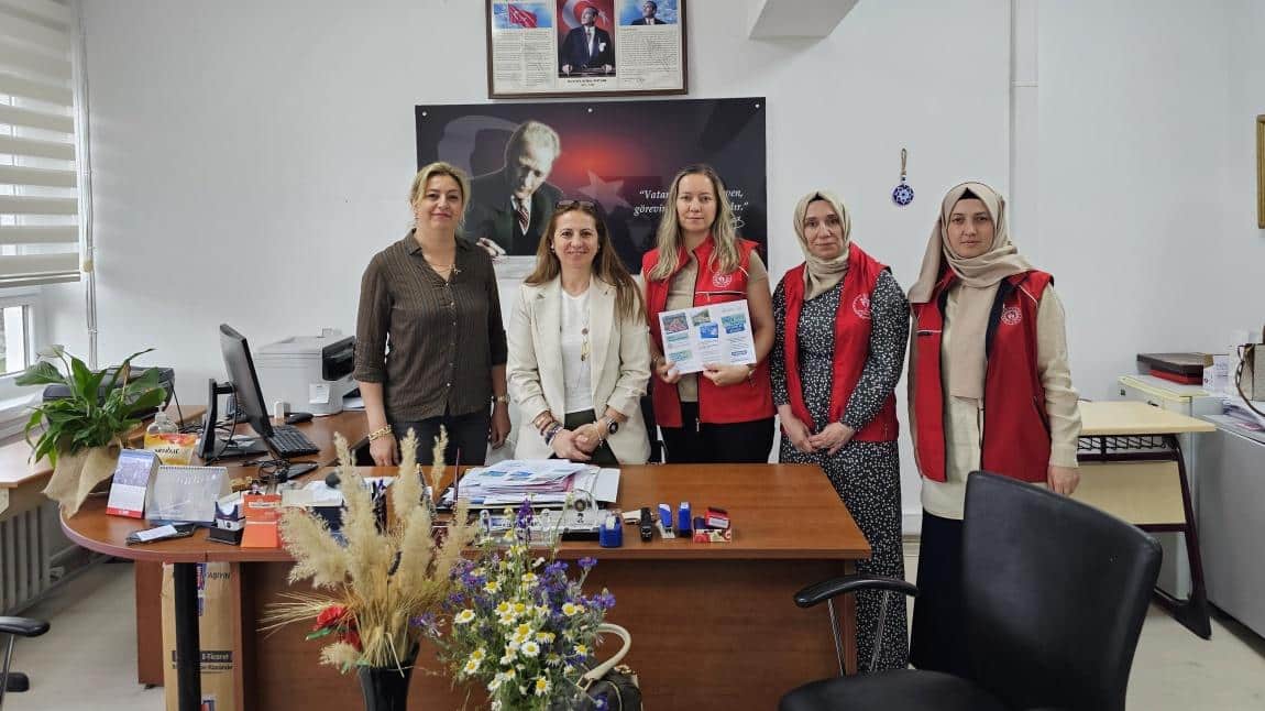 ÇANKAYA GENÇLİK MERKEZİ GÖREVLİLERİNDEN OKULUMUZA ZİYARET